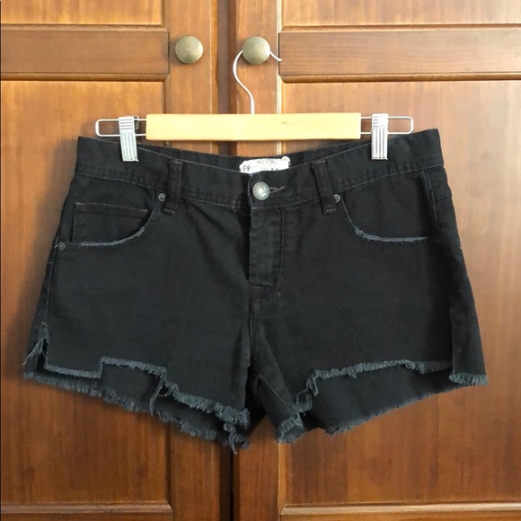 Free People Distressed Black Jean / Denim Shorts - Picture 1 of 3